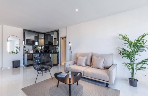 Las Acacias Apartment | New and bright apartment with terrace Gl1