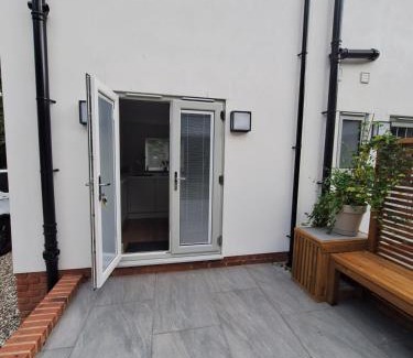 Halstead Apartment | New Annexe in Gosfied
