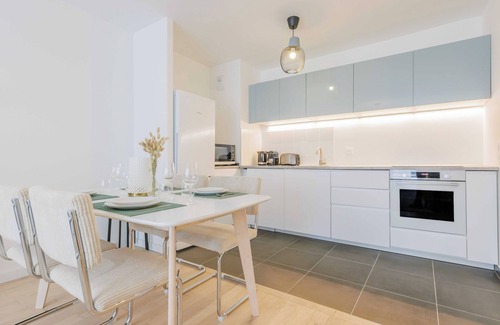 Les Puces de Saint-Ouen Apartment | New apartment - 2BR/5P - Puces de Saint-Ouen