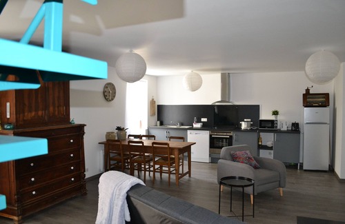 Castet Apartment | New apartment 25 minutes from the ski resort of Gourette.