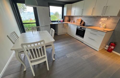 Selje Apartment | New apartment by the fjord