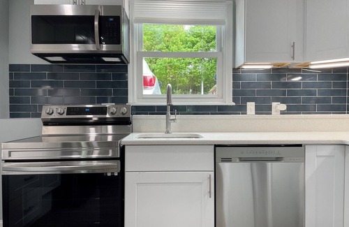 Worcester Apartment | NEW Beautiful 2BD Condo near Hospitals | HBHS