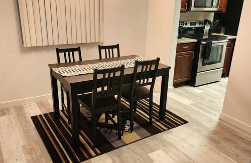 Entertainment District Condo | New Beautiful Condo in Heart of Scottsdale! Lux King Bed