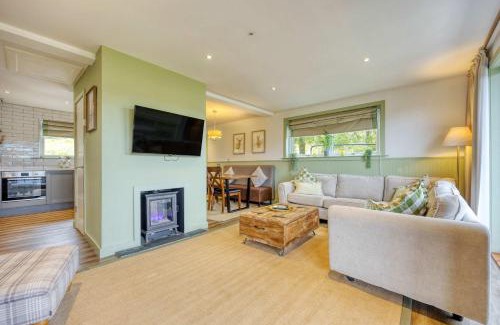 Dalmally House | New Build Lodge With Stunning Views of Loch Awe