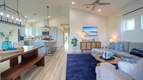 Shibui Sands House | New Build Priv Pool Firepit Walk to the Beach Alright Alright by AvantStay