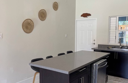 Boscobel Villa | NEW BUILT | 3BR | Ocho Rios 15mins | Beach 10mins | 24HR Gated | Family Friendly