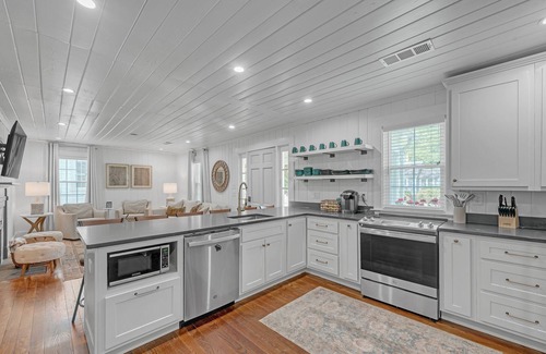 Covington House | NEW! Bungalow off Floyd St in the heart of Covington