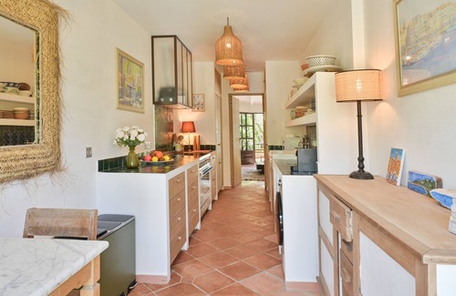 Saint-Tropez House | New Cabane Tropez villa with pool