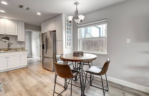Rockport House | New! Charming and eclectic 2 bedroom, 1 bath, 5 minutes to Rockport Beach!