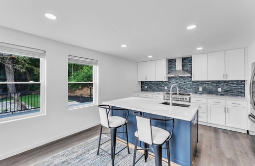 South Glastonbury House | NEW! Charming RiversidenHome-CT RivernPrivate, Spacious, Family & Pet Friendly