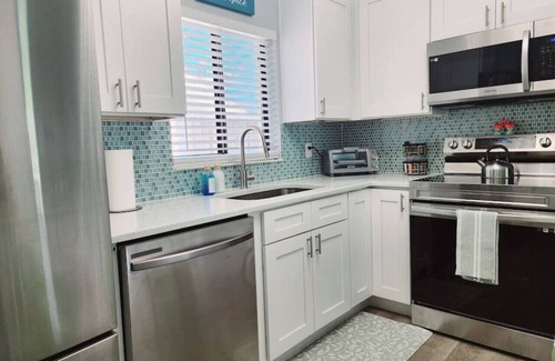 Palm Harbor House | New Close to Beach w/Amenities!