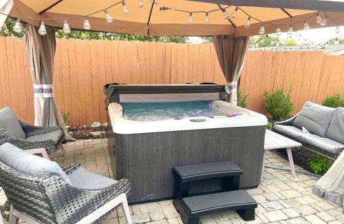 Citrus Heights House | NEW cozy beautiful house with pool and hot tub