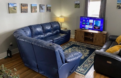 Wytheville Cottage | NEW! Cozy Cottage w/ Game Room & Hot Tub