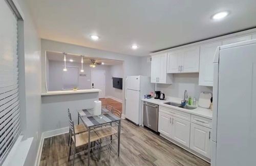 Dillard House | New Entire Apartment Ready For Your Next Vacation!