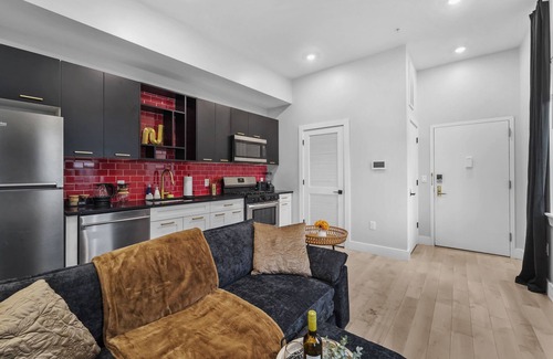 Ironbound District Apartment | New! Free Parking 30% Off King bd NYC 30 Min W/D