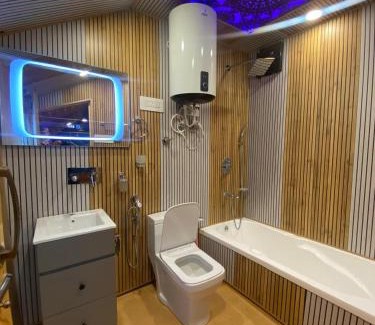 Dal Lake Boat Rental | New Golden Rose Group Of Houseboats