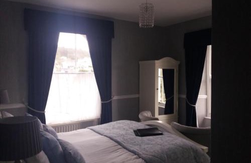 Bowness-on-Windermere House | New Hall Bank