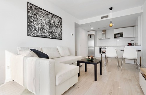 Roques Daurades Apartment | New holiday Apartment "Gregal By Enjoy Rocas Doradas" with Sea View, Pool & Wi-Fi