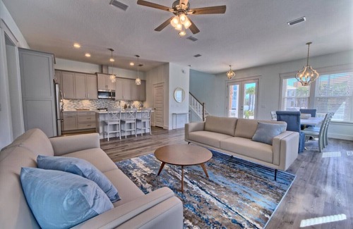 Miramar Beach House | New Home With Private Pool & Hot Tub!