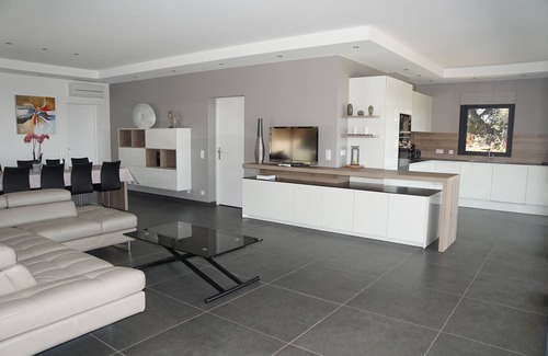 Cavalaire-sur-Mer Villa | New house with modern architecture with Swimming Pool and Panoramic Sea View.