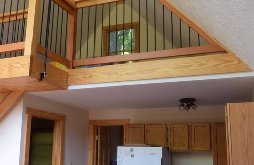 Lost River Cabin | New HVAC for ALL SEASON Rental - Almost Heaven Red Bud Haven - Plug Into Nature