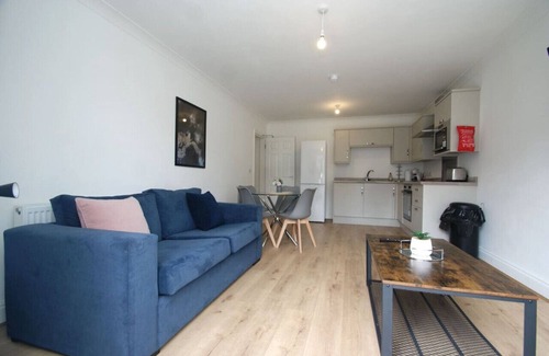 Cliftonville Apartment | NEW Immaculate Garden Flat
