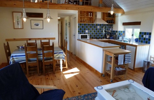 Plourin House | New in Finistère- Gîtes l'Authentik- "La crèche"