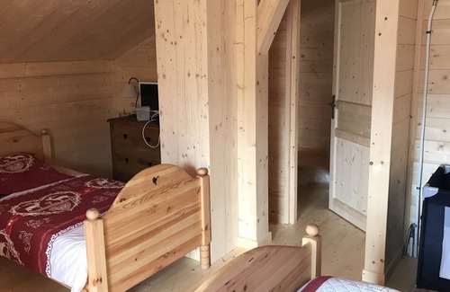 Caille Ski Chalet | NEW INDIVIDUAL CHALET
