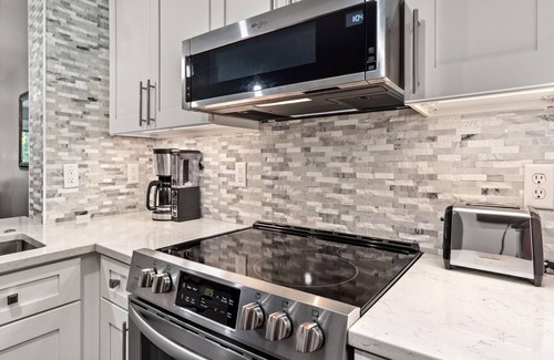 North Charleston Condo | NEW Jeweled Secret NEW