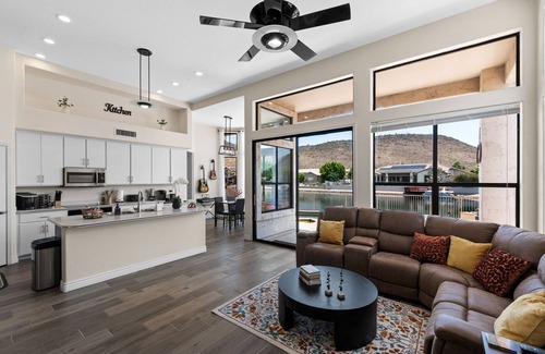 Arrowhead Ranch House | New Lakefront Home with Boat, Pool & Mountain View’s