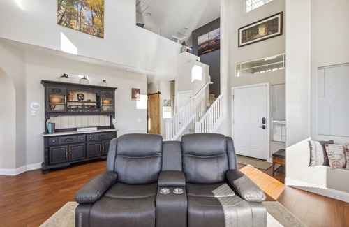 Sparks House | NEW LISTING! A Slice of Heaven: Scenic Getaway with Hot Tub by RedAwning