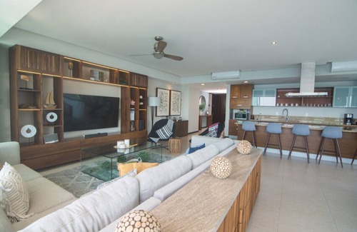 South Hotel Zone Apartment | "New Listing" beachfront with spectacular views superb location