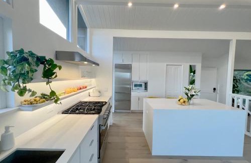 Eastside Villa | New Listing -Luxury House on the Riviera , Modern Design, and Panoramic Ocean -30 day Minimum
