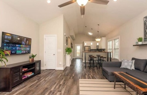 Kannapolis House | New listing Modern 3 Bedroom Kannapolis House!