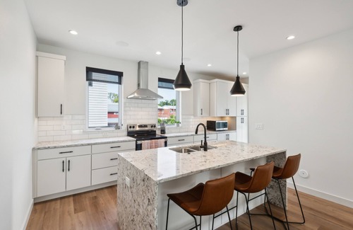 Iowa City House | NEW LISTING! New Modern Townhome with Rooftop Patio by RedAwning