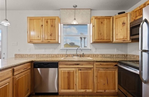 Surfside Beach House | New Listing Promos - The Neon Palm - 4bed 3bath in Surfside Beach TX