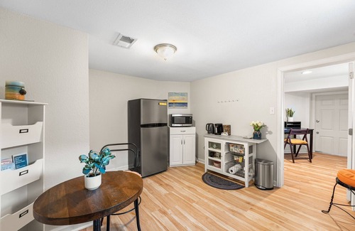 Edgewater House | New Listing! Remodeled Bungalow W Highland Area