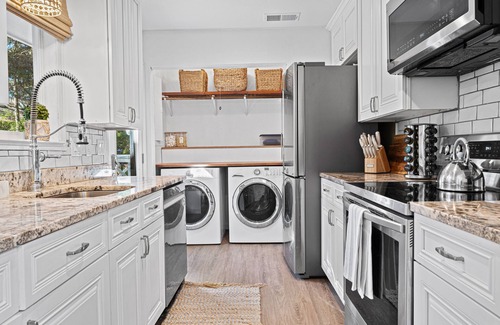 Lawton Woods House | NEW LISTING ~ 3 Bedroom ~ Pet Friendly ~ Coastal Casual & Refined Style ~ 8 Cotton Lane