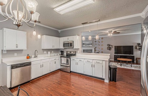 Frisco House | New Lux 3-BR Garage,Gated Yard, by The Star Frisco