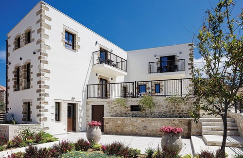 Chamalevri Villa | New luxurious villa with stunning pool,views &bbq!