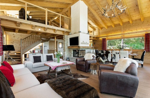 Mayens-de-Riddes Ski Chalet | new luxuriously appointed Chalet Charbray - La Tzoumaz - 10p - hot tub, sauna