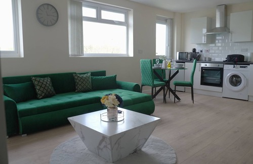 Luton Apartment | New Luxury Apartment in Luton