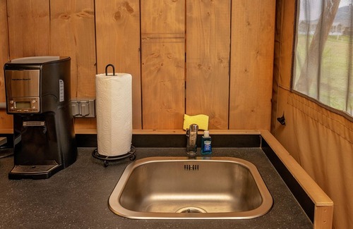 Luray RV Rental | New Luxury Glamping Tent at Luray RV Resort - (V418)