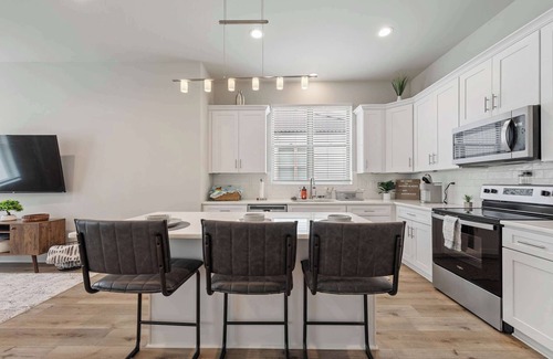 Youngsville House | New Luxury Home King Bed Garage