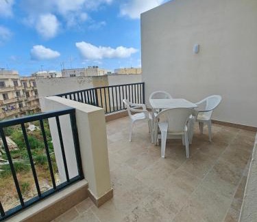 Marsalforn Apartment | New Marsalforn Serenity Stay & Near Sea Apartment