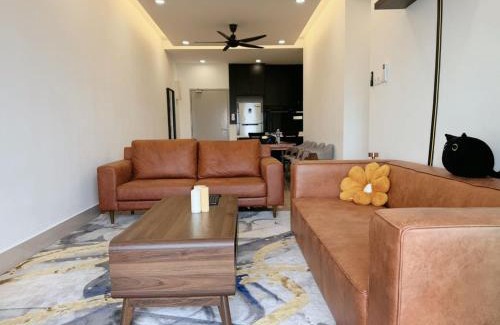 Salak South Apartment | NEW Minimalist Cozy 3R3B SgBesi - 6 pax