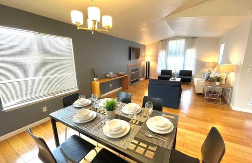 Rodeo House | NEW Modern 4BD I 2BA Home 30MIN to Berkeley,SF,Napa