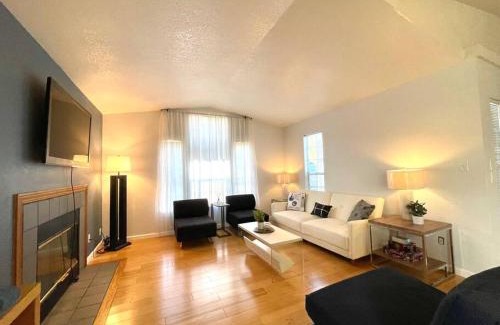 Rodeo House | NEW Modern 4BD I 2BA Home 30MIN to Berkeley,SF,Napa