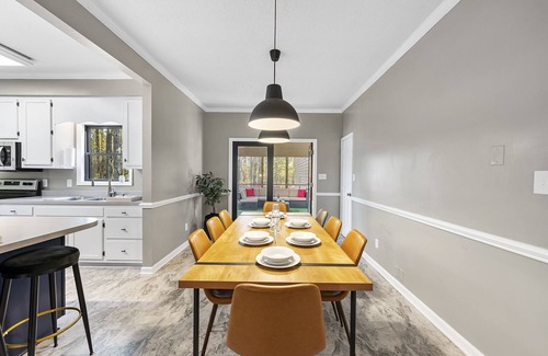Apex House | NEW - Modern Cabin Oasis - 2 Acre Retreat!