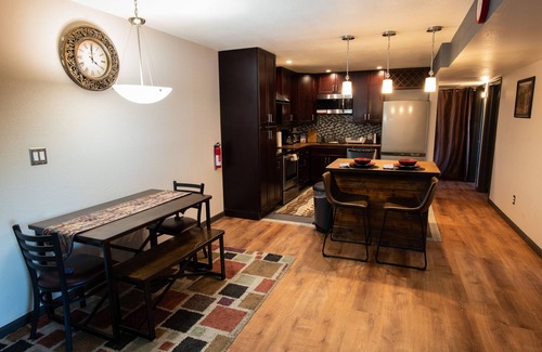 Gunbarrel Condo | NEW! Modern Condo w/Patio, 6 Miles to Dtwn Boulder